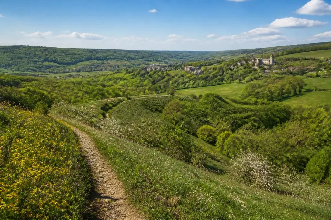 explorez le tour des hauts de meuse, un itinéraire incontournable en 2026 pour les amateurs de nature, d'histoire et de paysages exceptionnels.