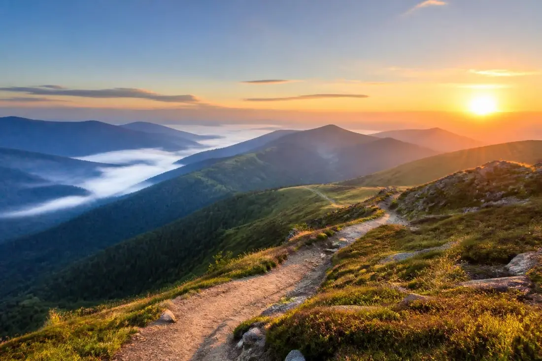 partez à l'aventure avec l'hexatrek, un parcours exceptionnel traversant les paysages pittoresques des vosges aux pyrénées. une expérience unique pour les passionnés de randonnée et de découverte.