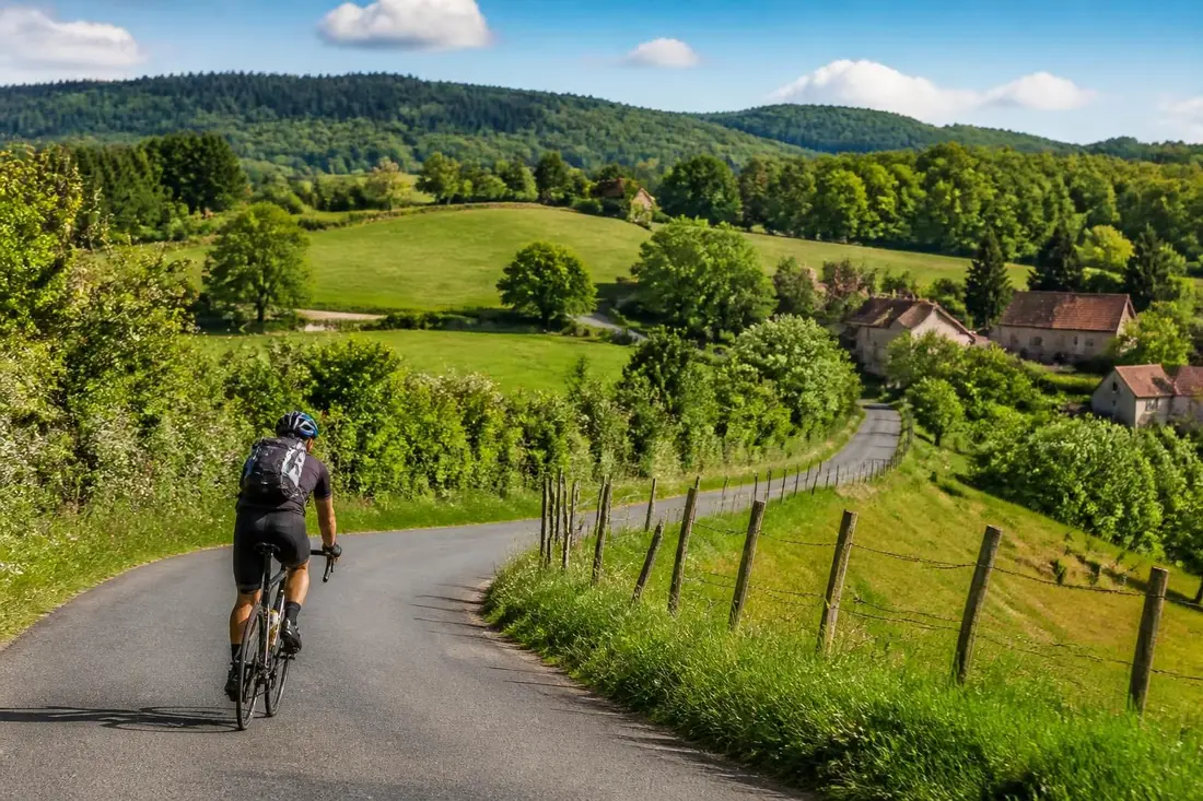 découvrez le tour du midi corrézien en 2026 grâce à notre guide complet. profitez de conseils pratiques pour une aventure inoubliable et explorez les trésors de cette région exceptionnelle.