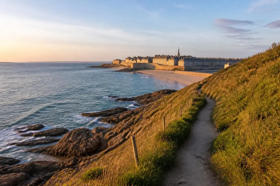 explorez le pays malouin en ille-et-vilaine avec notre guide complet. découvrez les incontournables, les conseils pratiques et profitez pleinement de votre visite.