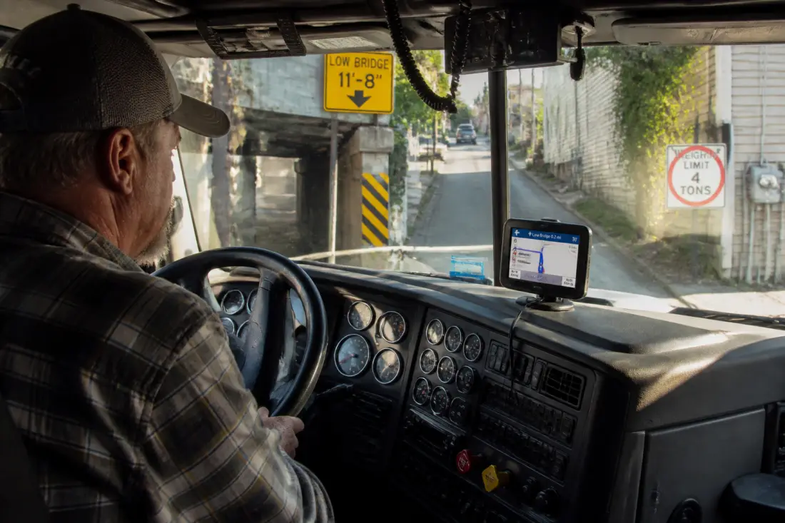 GPS camion avec trafic : bien choisir pour éviter les mauvaises routes
