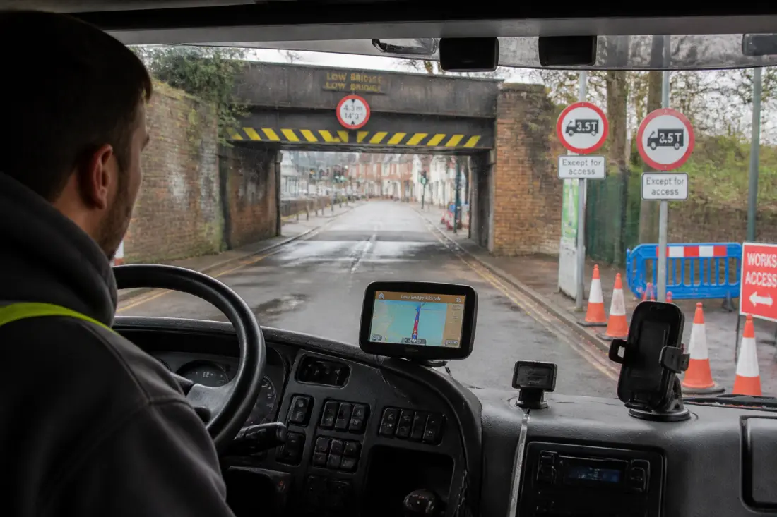 GPS camion avec trafic : bien choisir pour éviter les mauvaises routes