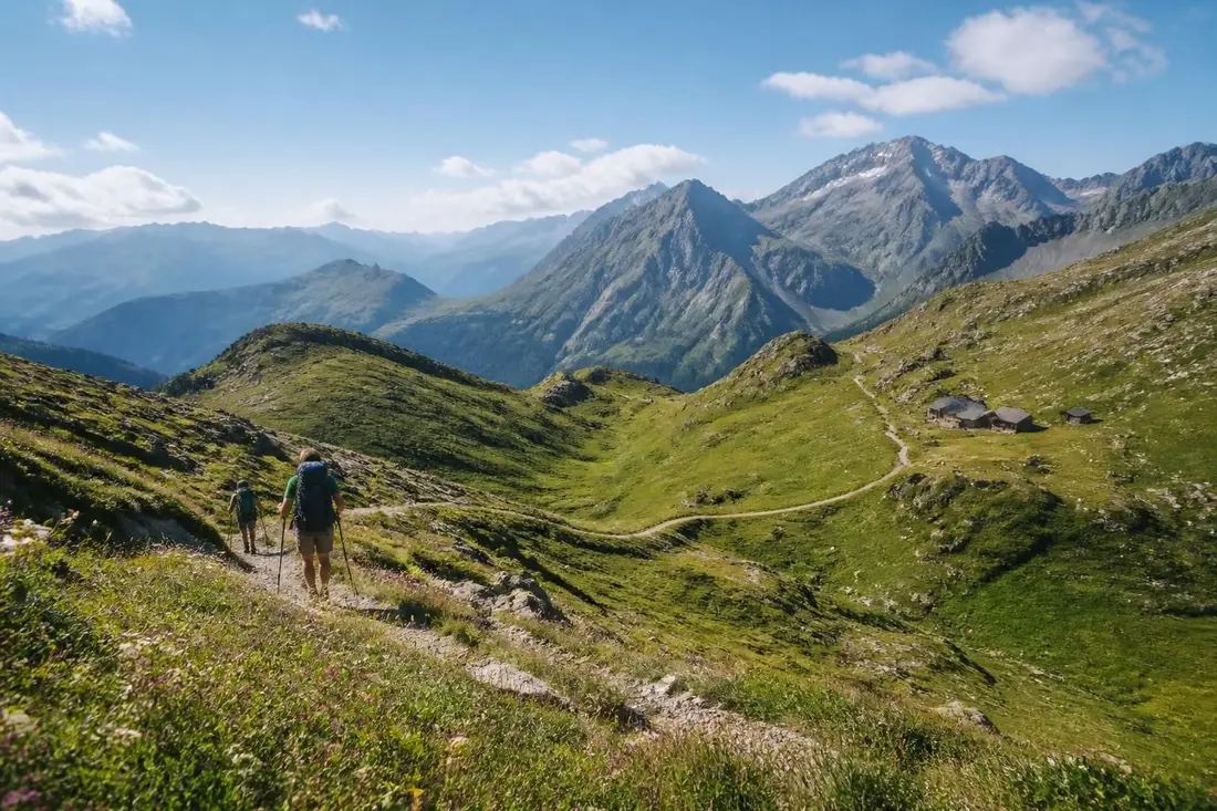 découvrez tout ce qu'il faut savoir sur le gr®738, la haute traversée de belledonne en 2026 : itinéraire, conseils pratiques, équipements recommandés et informations essentielles pour une aventure réussie.